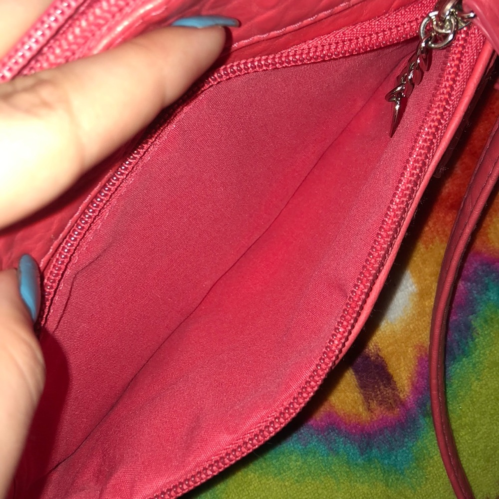 Pink purse ๐ - Picture 7 of 8
